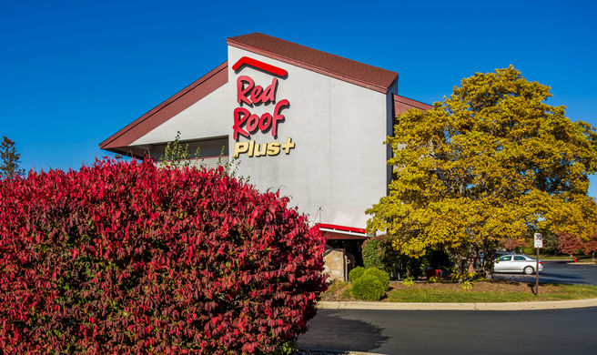 Red Roof PLUS+ Chicago - Hoffman Estates Exterior