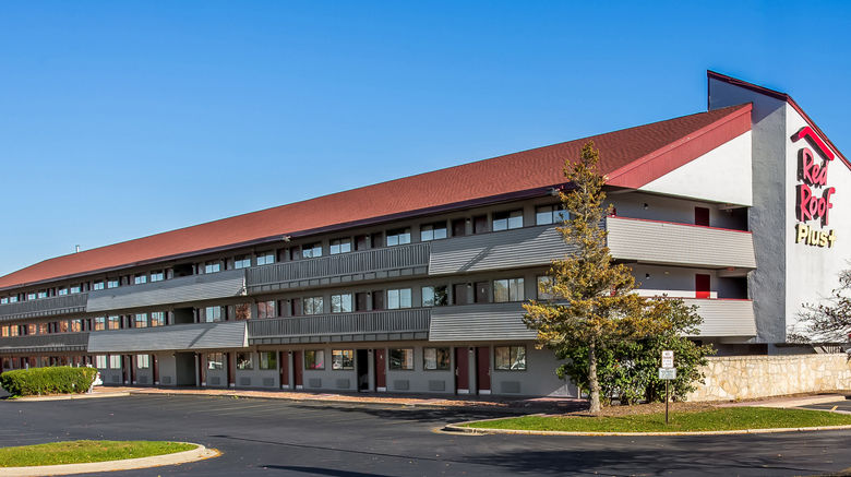 <b>Red Roof PLUS+ Chicago - Hoffman Estates Exterior</b>. Images powered by <a href="https://www.leonardoworldwide.com/" title="Leonardo Worldwide" target="_blank">Leonardo</a>.
