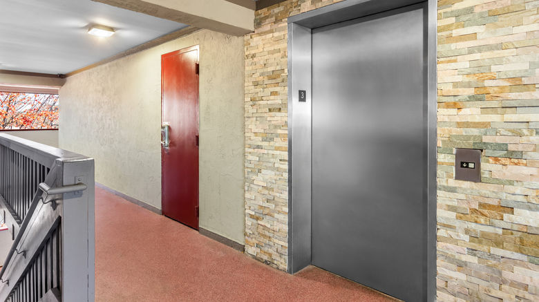 <b>Red Roof PLUS+ Chicago - Hoffman Estates Other</b>. Images powered by <a href="https://www.leonardoworldwide.com/" title="Leonardo Worldwide" target="_blank">Leonardo</a>.