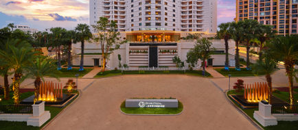 DoubleTree Hilton Sanya Bay Exterior