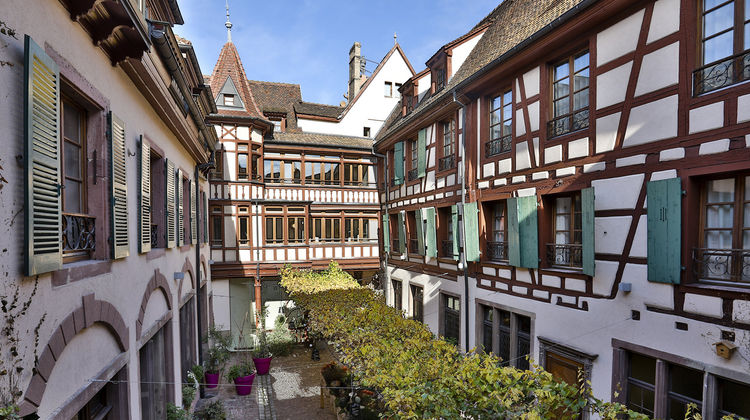 La Maison des Tetes Exterior