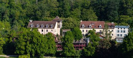 Les Etangs de Corot Exterior