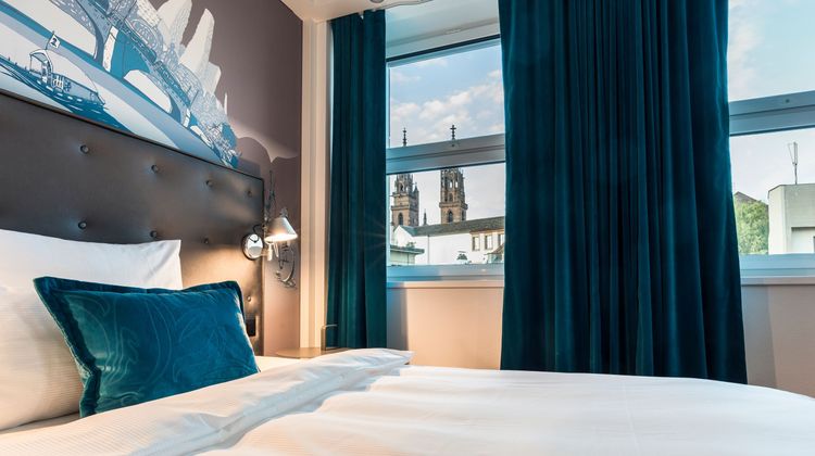 Motel One Basel Room