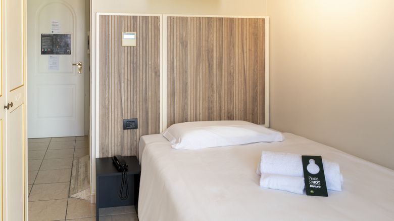 <b>B&B Hotel Pomezia Cortese Room</b>. Images powered by <a href="https://www.leonardoworldwide.com/" title="Leonardo Worldwide" target="_blank">Leonardo</a>.
