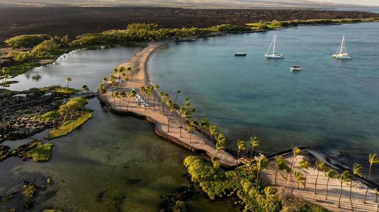 Waikoloa Beach Marriott Resort & Spa Beach