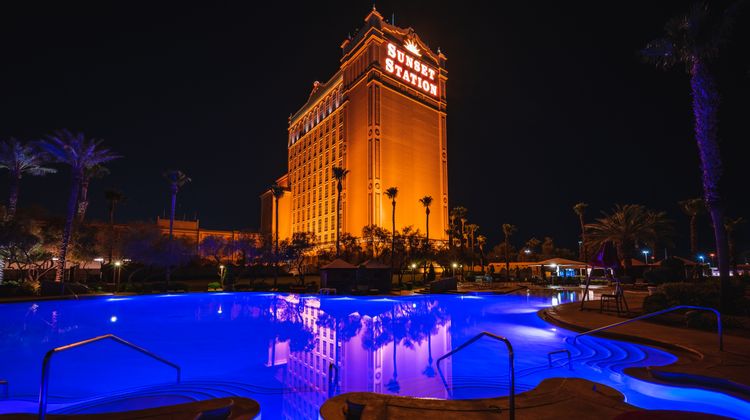Sunset Station Hotel & Casino Exterior