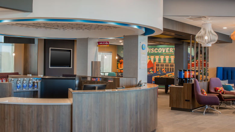 <b>Tru by Hilton Columbia S Lobby</b>. Images powered by <a href="https://www.leonardoworldwide.com/" title="Leonardo Worldwide" target="_blank">Leonardo</a>.