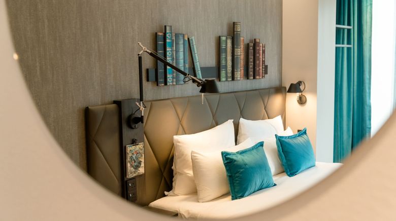<b>Motel One Manchester-St Peter's Square Room</b>. Images powered by <a href="https://www.leonardoworldwide.com/" title="Leonardo Worldwide" target="_blank">Leonardo</a>.