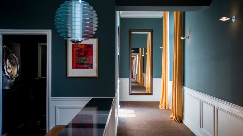 <b>Chateau Cordeillan-Bages Lobby</b>. Images powered by <a href="https://www.leonardoworldwide.com/" title="Leonardo Worldwide" target="_blank">Leonardo</a>.