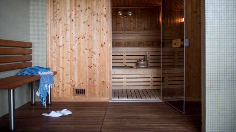 <b>Chateau Cordeillan-Bages Spa</b>. Images powered by <a href="https://www.leonardoworldwide.com/" title="Leonardo Worldwide" target="_blank">Leonardo</a>.