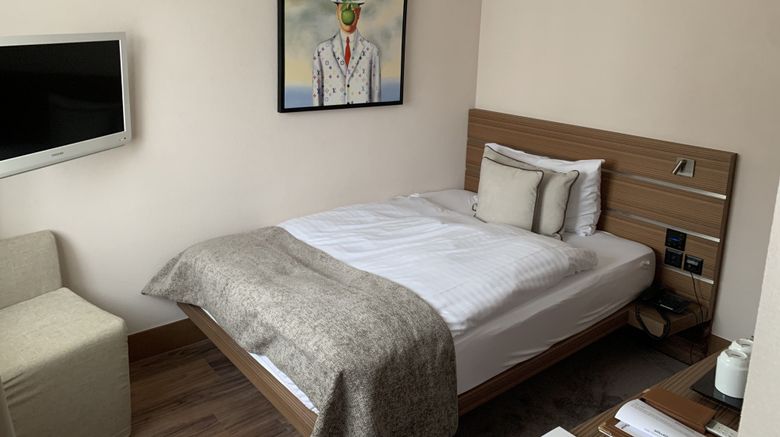 <b>Hotel Rallye Room</b>. Images powered by <a href="https://www.leonardoworldwide.com/" title="Leonardo Worldwide" target="_blank">Leonardo</a>.