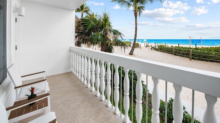 Beachcomber Resort & Villas Room