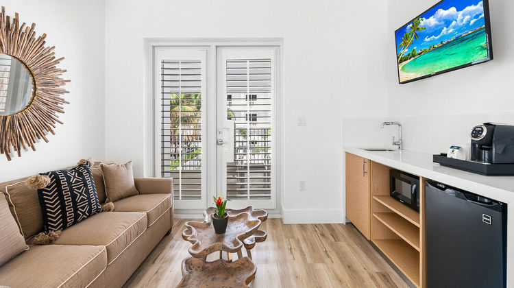 Beachcomber Resort & Villas Suite