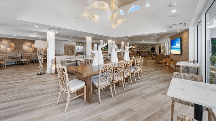 Beachcomber Resort & Villas Lobby