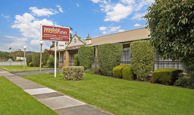 Manifold Motor Inn Exterior