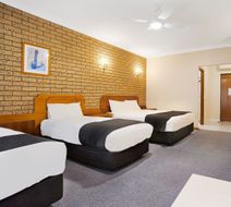 Manifold Motor Inn Room
