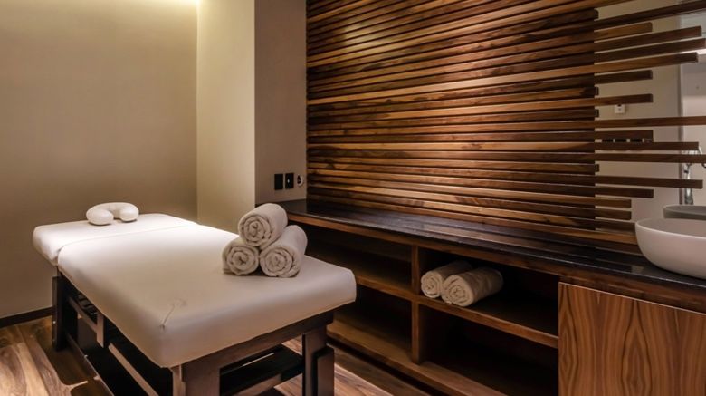 <b>Real del Rio Hotel Spa</b>. Images powered by <a href="https://www.leonardoworldwide.com/" title="Leonardo Worldwide" target="_blank">Leonardo</a>.