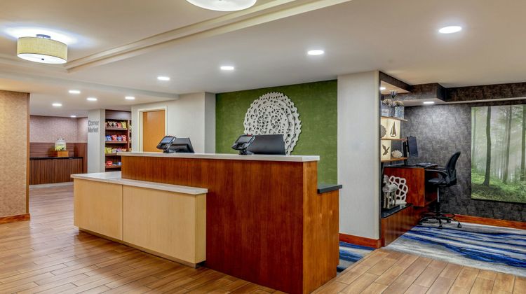 Fairfield Inn Portsmouth Seacoast Lobby