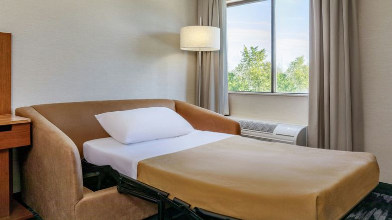 <b>Fairfield Inn Portsmouth Seacoast Room</b>. Images powered by <a href="https://www.leonardoworldwide.com/" title="Leonardo Worldwide" target="_blank">Leonardo</a>.