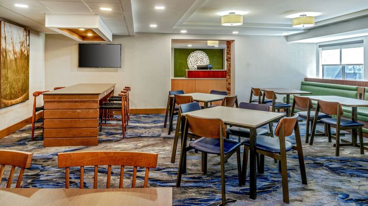 Fairfield Inn Portsmouth Seacoast Restaurant