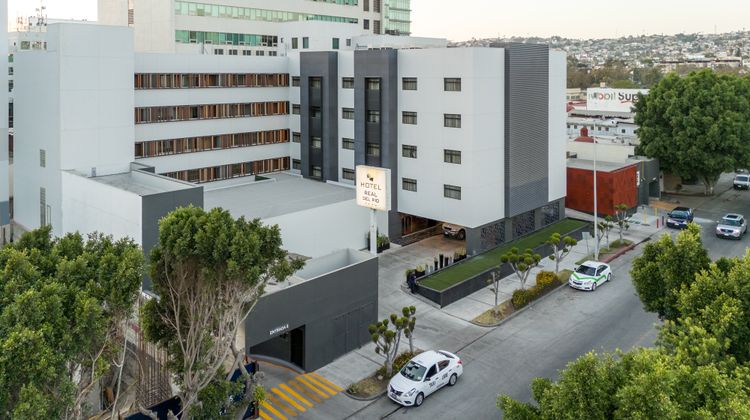 Real del Rio Hotel Exterior