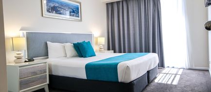 Dockside Brisbane Apartments Room