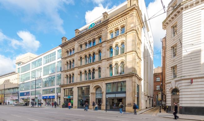 Motel One Manchester-Royal Exchange Exterior