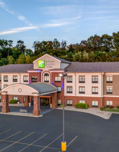 Holiday Inn Express Hotel & Suites