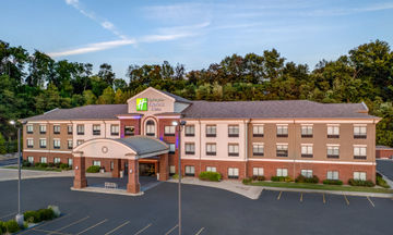 Holiday Inn Express Hotel & Suites