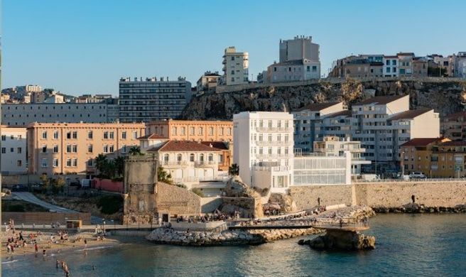 Hotel les Bords de Mer Exterior