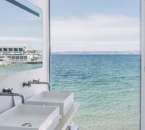 Hotel les Bords de Mer Room