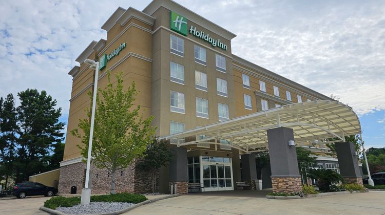 Holiday Inn Covington Exterior