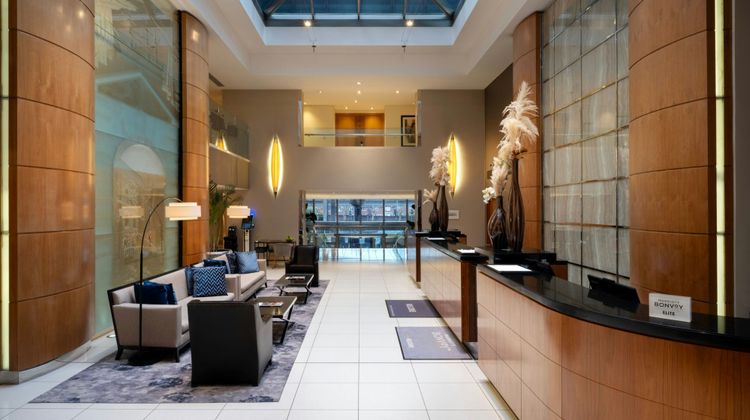 London Marriott Hotel Canary Wharf Lobby