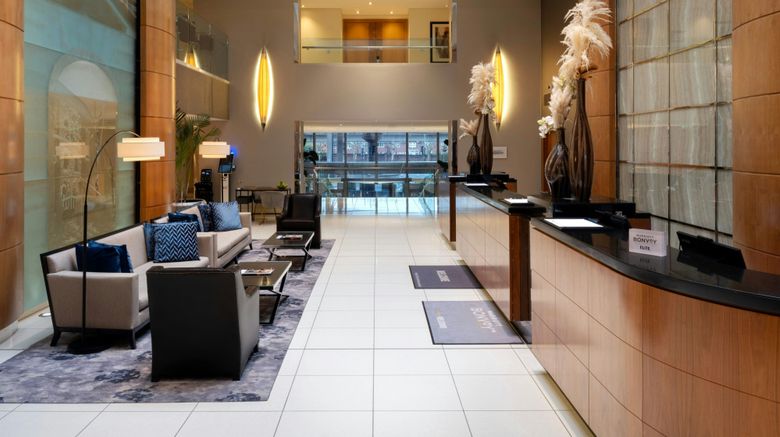 <b>London Marriott Hotel Canary Wharf Lobby</b>. Images powered by <a href="https://www.leonardoworldwide.com/" title="Leonardo Worldwide" target="_blank">Leonardo</a>.