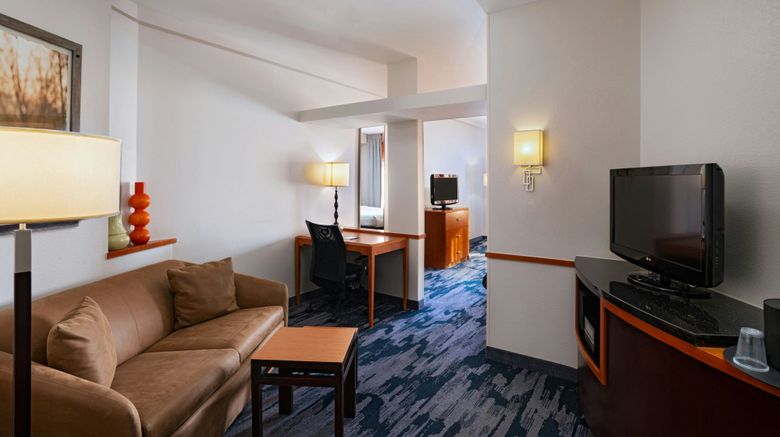 <b>Fairfield Inn & Suites Tulsa Southeast Room</b>. Images powered by <a href="https://www.leonardoworldwide.com/" title="Leonardo Worldwide" target="_blank">Leonardo</a>.