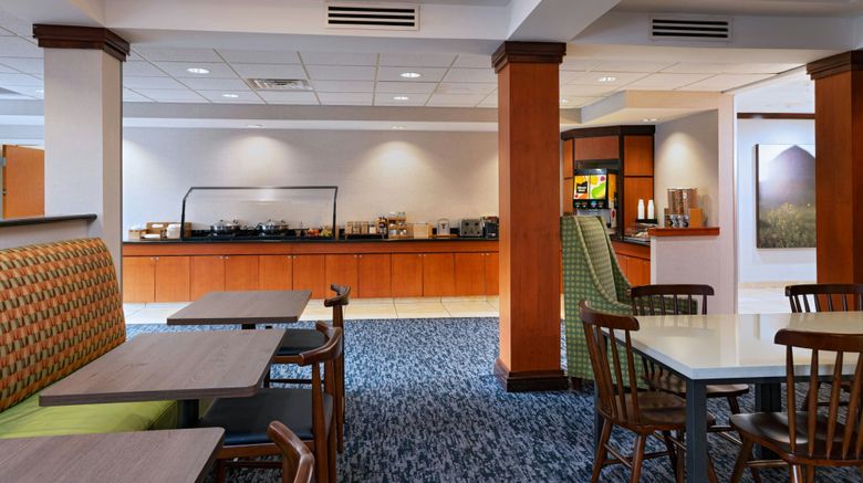 <b>Fairfield Inn & Suites Tulsa Southeast Restaurant</b>. Images powered by <a href="https://www.leonardoworldwide.com/" title="Leonardo Worldwide" target="_blank">Leonardo</a>.