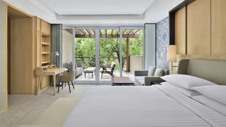 <b>Aravali Marriott Resort & Spa Delhi NCR Suite</b>. Images powered by <a href="https://www.leonardoworldwide.com/" title="Leonardo Worldwide" target="_blank">Leonardo</a>.