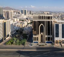DoubleTree Aziziyah Exterior