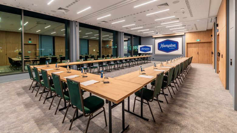 <b>Hampton Wroclaw Airport Meeting</b>. Images powered by <a href="https://www.leonardoworldwide.com/" title="Leonardo Worldwide" target="_blank">Leonardo</a>.