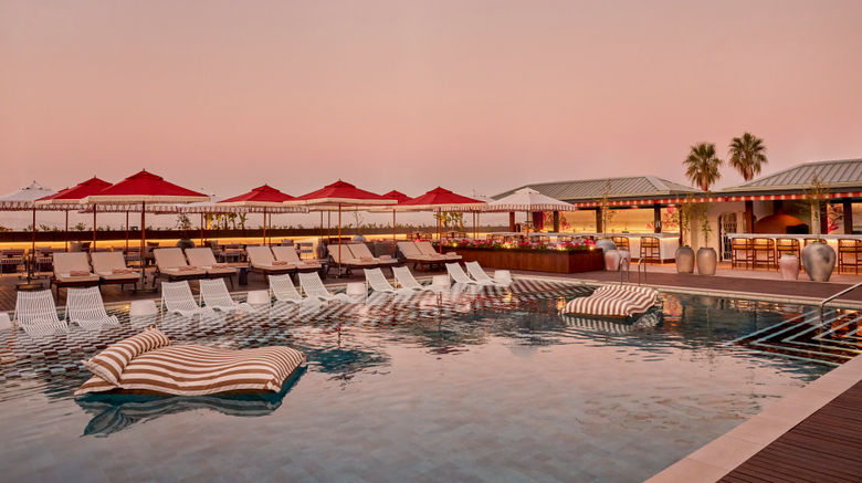 <b>InterContinental Table Bay Cape Town Pool</b>. Images powered by <a href="https://www.leonardoworldwide.com/" title="Leonardo Worldwide" target="_blank">Leonardo</a>.