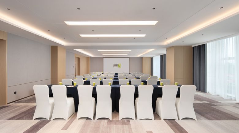 <b>Home2 Hilton Zhengxiang Meeting</b>. Images powered by <a href="https://www.leonardoworldwide.com/" title="Leonardo Worldwide" target="_blank">Leonardo</a>.