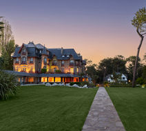 Castel Marie Louise Exterior