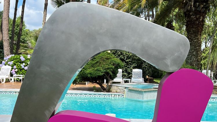 Relais de la Poste Pool