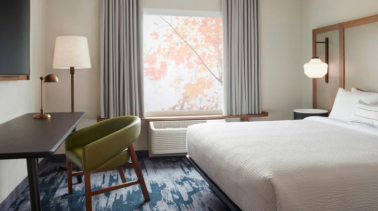 <b>Fairfield Inn & Suites Marriott Room</b>. Images powered by <a href="https://www.leonardoworldwide.com/" title="Leonardo Worldwide" target="_blank">Leonardo</a>.