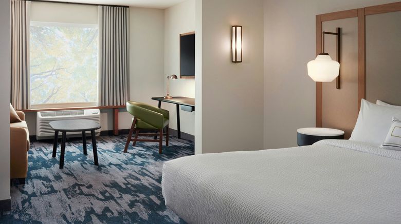 <b>Fairfield Inn & Suites Marriott Room</b>. Images powered by <a href="https://www.leonardoworldwide.com/" title="Leonardo Worldwide" target="_blank">Leonardo</a>.