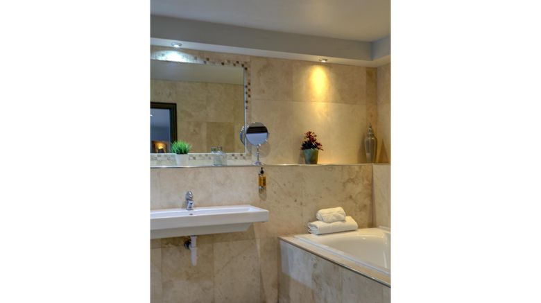 <b>The George Of Piercebridge Room</b>. Images powered by <a href="https://www.leonardoworldwide.com/" title="Leonardo Worldwide" target="_blank">Leonardo</a>.