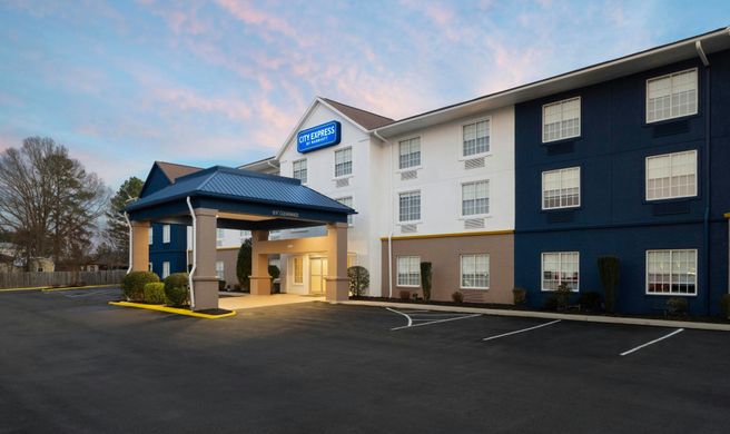 City Express by Marriott Danville Exterior