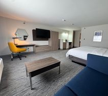 Holiday Inn Express Room
