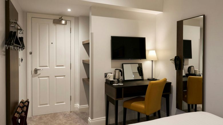 <b>Four Points Flex Kensington Olympia Room</b>. Images powered by <a href="https://www.leonardoworldwide.com/" title="Leonardo Worldwide" target="_blank">Leonardo</a>.