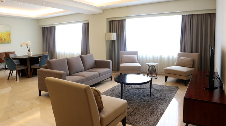 Holiday Inn Hotel/Sts Jakarta Gajah Mada Suite